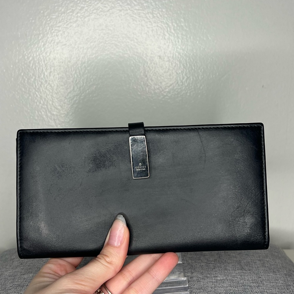 Gucci Long Leather Wallet EUC